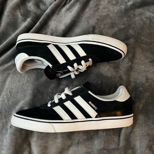 Adidas busenitz vulc. Black/white